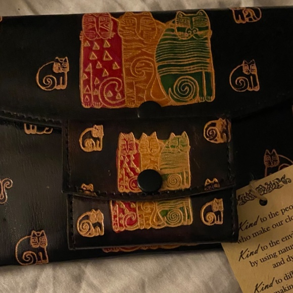 Matching Cat Wallet with Key Holder - Picture 4 of 10